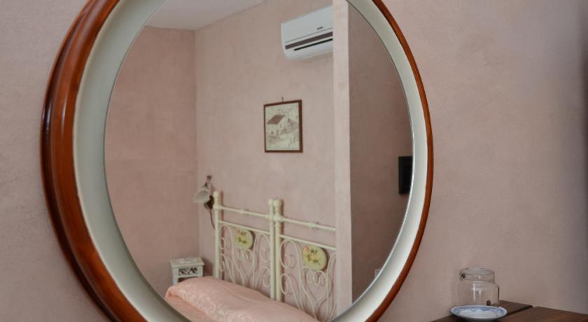 サン・ジョヴァンニ・ア・ピーロ Agrestis Domusゲストハウス 部屋 写真